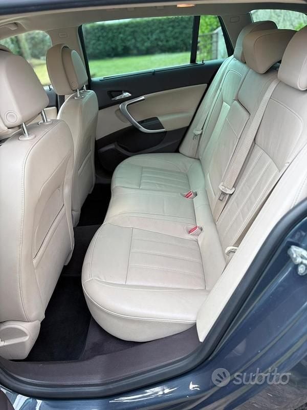 Usata Opel Insignia 220 CV (161 kW) 2012 Blu Station wagon