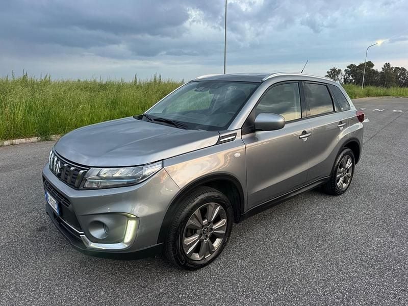 Usata Suzuki Vitara Cool 129 CV (94 kW) 2021 Argento SUV