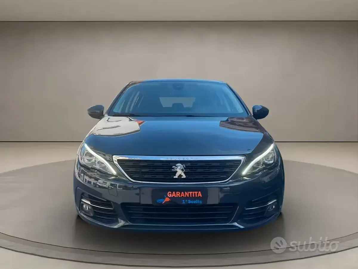 Usata Peugeot 308 131 CV (96 kW) 2019 Blu/azzurro Berlina