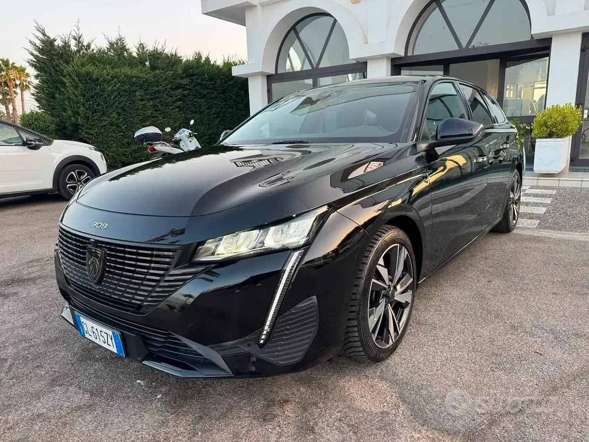 Usata Peugeot 308 Allure 131 CV (96 kW) 2022 Nero Station wagon
