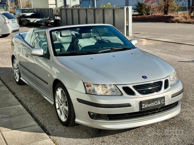 Usata Saab 9-3 Cabriolet Aero 250 CV (183 kW) 2005 Argento Cabrio