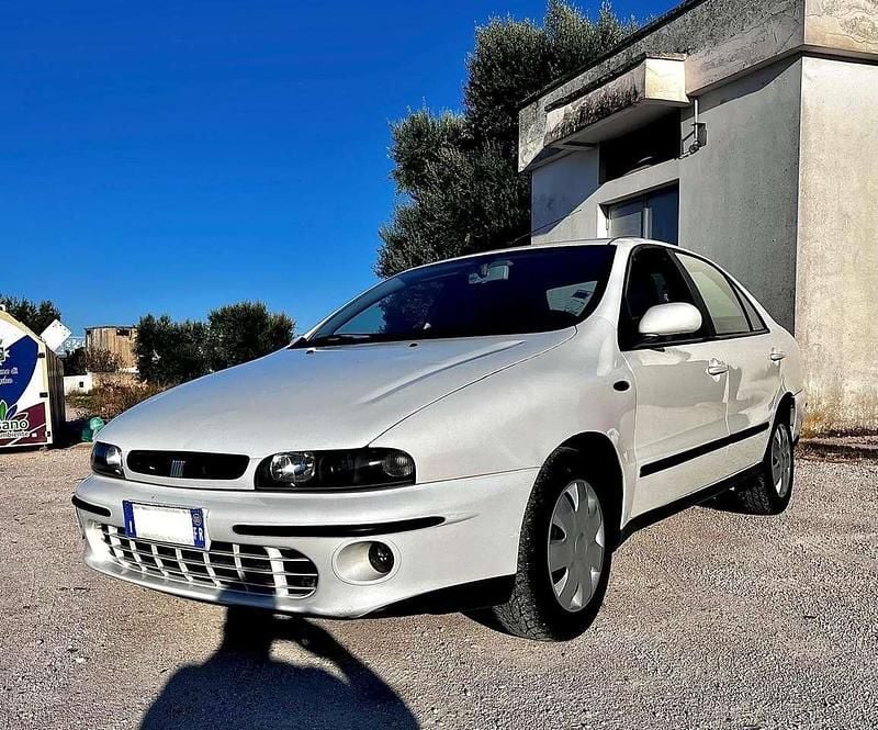 Usata Fiat Marea 101 CV (74 kW) 2000 Bianco Berlina