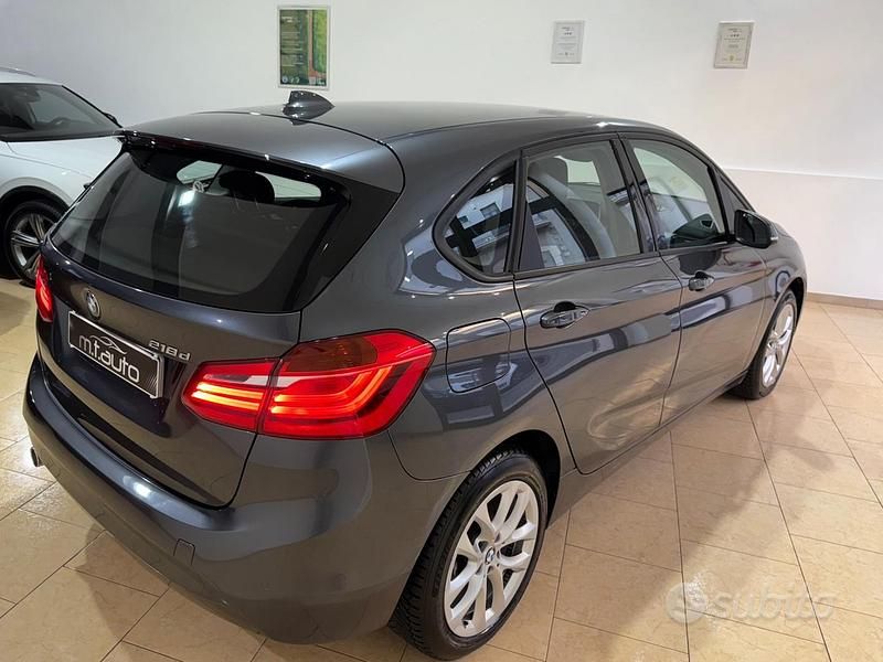 Usata BMW 218 Advantage 149 CV (109 kW) 2018 Grigio Station wagon