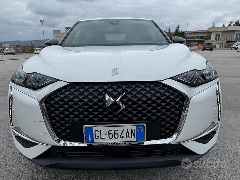 Usata DS Automobiles DS3 Crossback So Chic 110 CV (80 kW) 2022 Bianco SUV