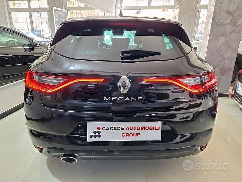 Usata Renault Mégane IV Intens 110 CV (80 kW) 2016 Nero Berlina
