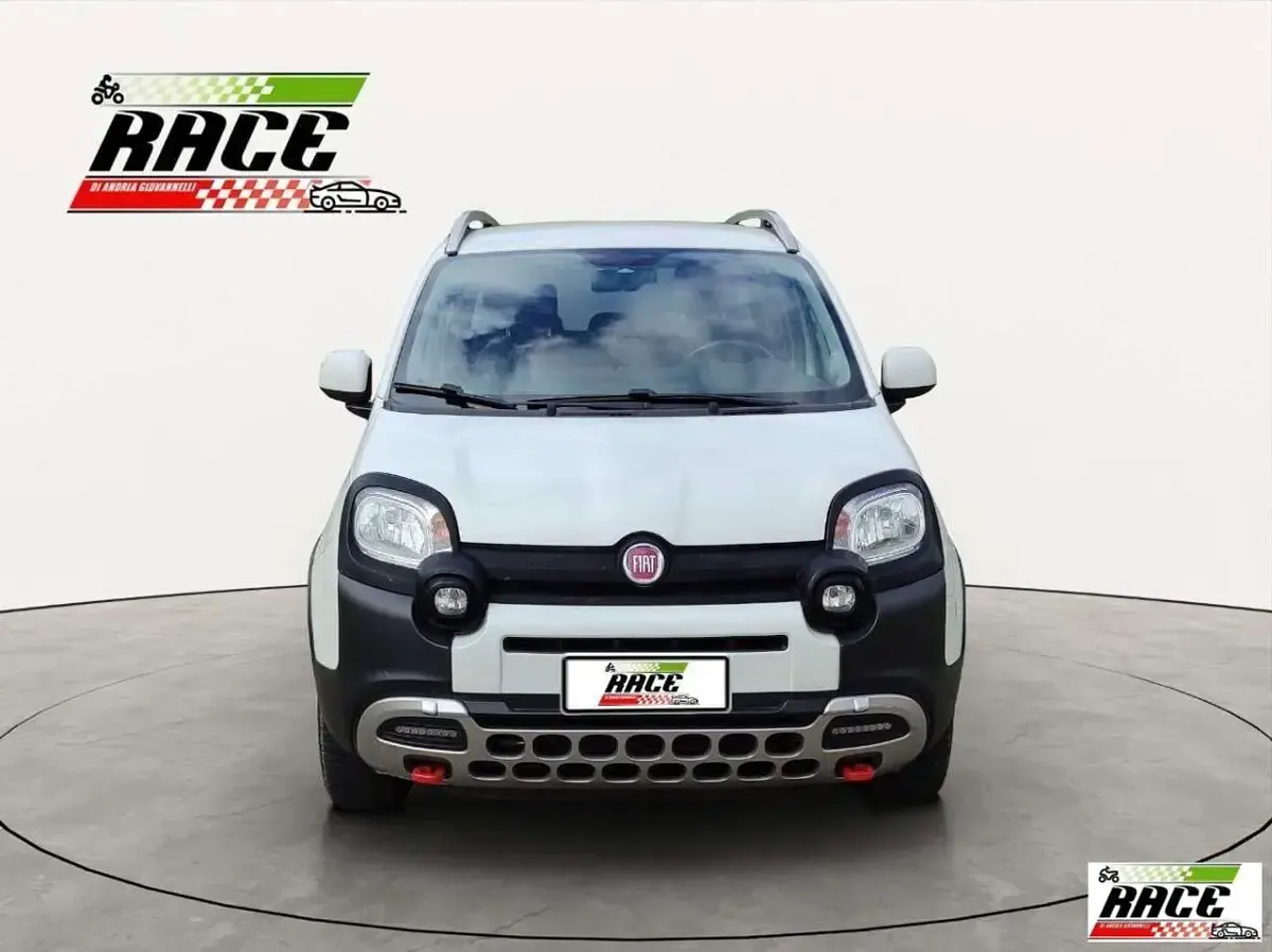 Usata Fiat Panda Cross Cross 67 CV (49 kW) 2017 Bianco Utilitaria