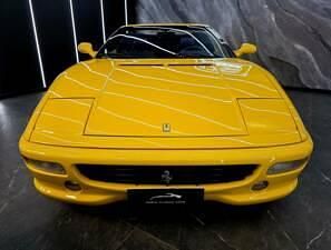 Usata Ferrari F355 381 CV (280 kW) 1970 Giallo Cabrio