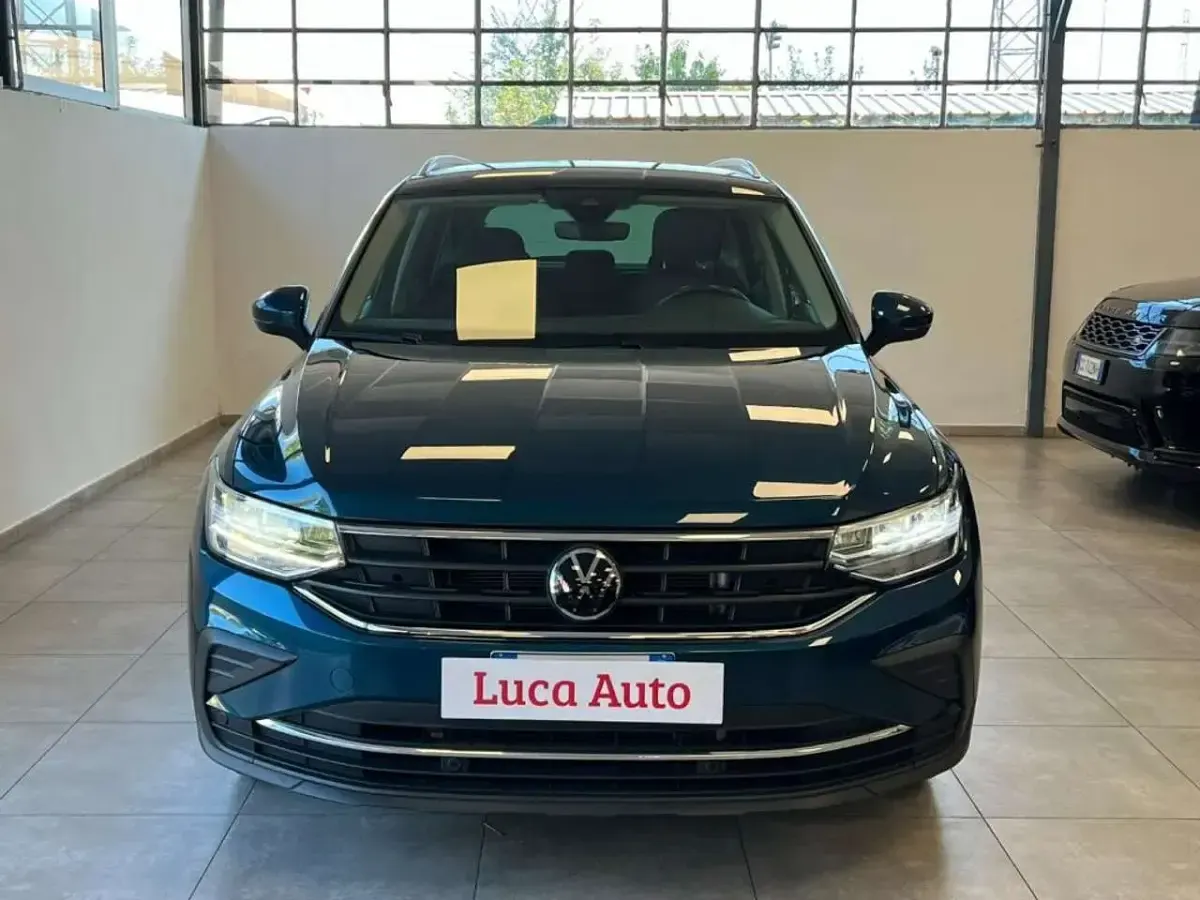 Usata VW Tiguan 150 CV (110 kW) 2023 Blu SUV