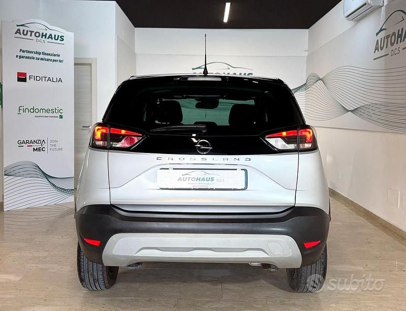 Usata Opel Crossland X 130 CV (95 kW) 2024 Grigio SUV