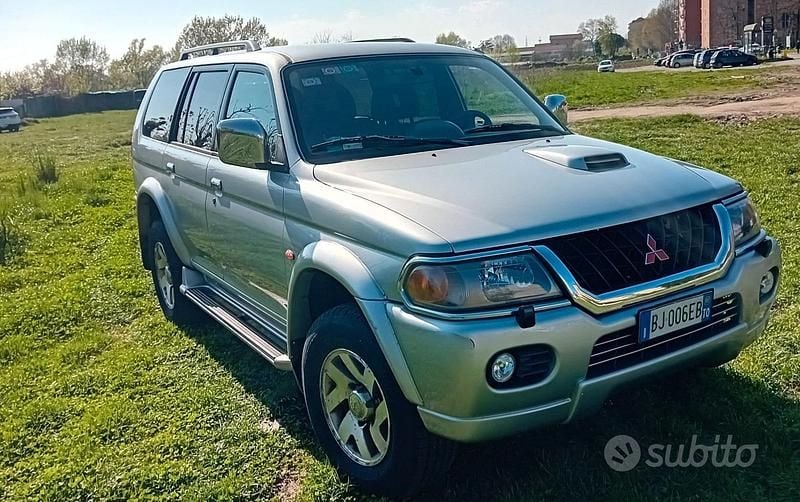 Grigio Usata 2000 Mitsubishi Pajero Sport SUV | 8000 € (Buon prezzo) - Immagine 1/4