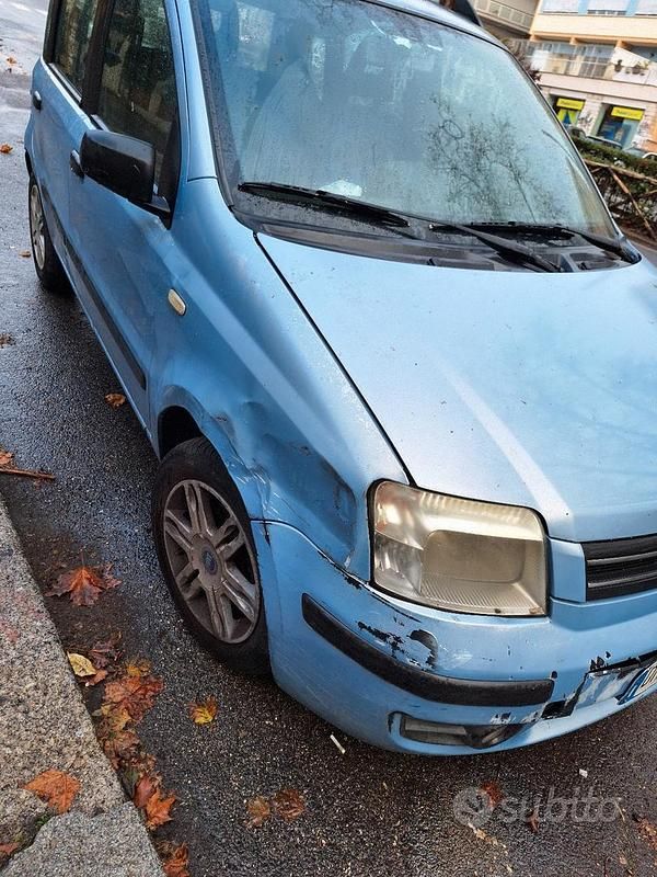 Begagnad Fiat Panda Emotion 60 HK (44 kW) 2007 Halvkombi