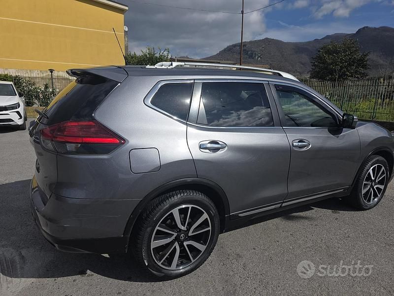 Usata Nissan X-Trail 130 CV (95 kW) 2015 Grigio SUV