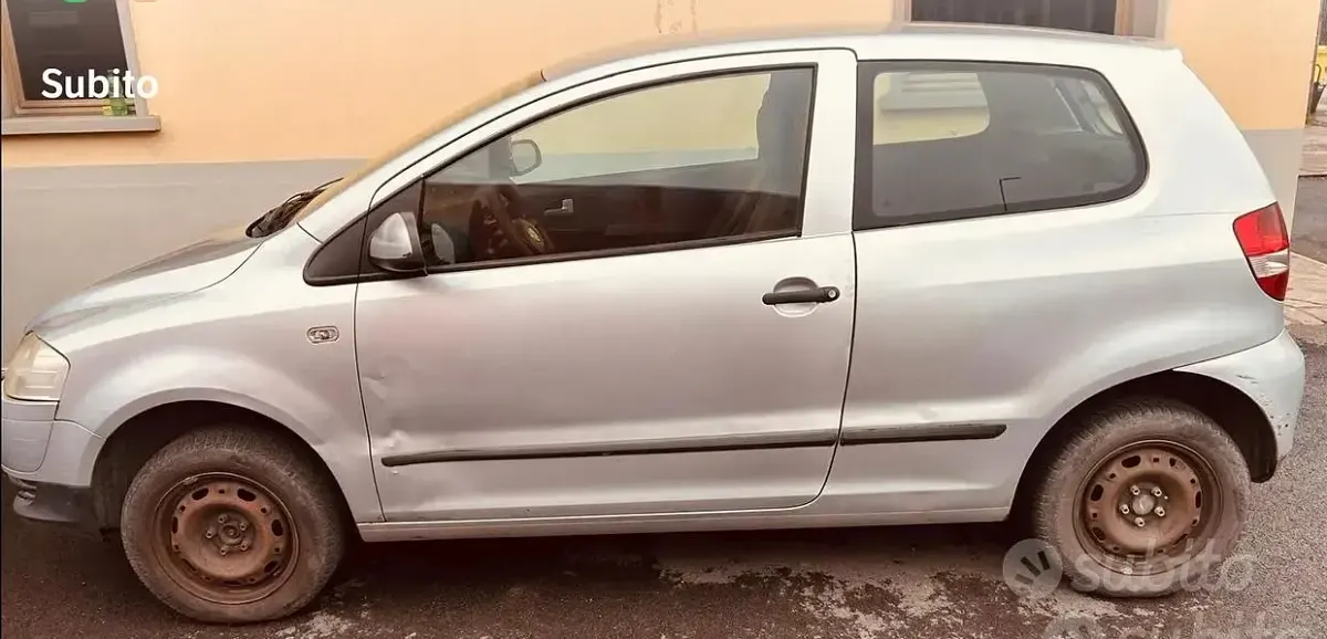 Usata VW Fox 69 CV (50 kW) 2006 Grigio Utilitaria