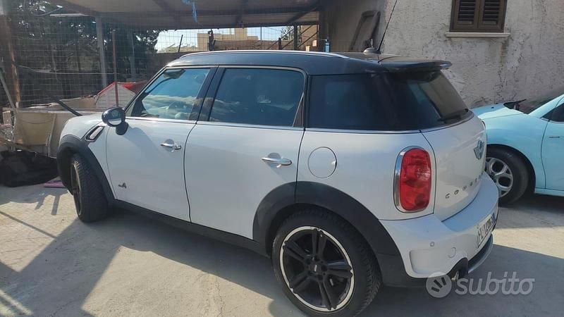 Usata Mini Countryman 2011 Bianco SUV
