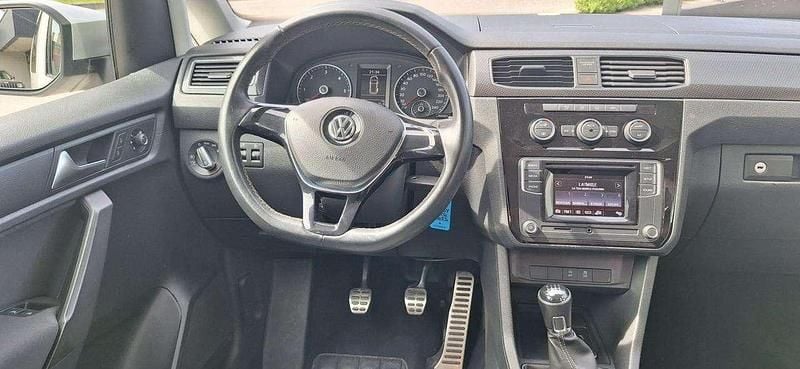 Begagnad VW Caddy 122 HK (89 kW) 2020 Vit Minibuss