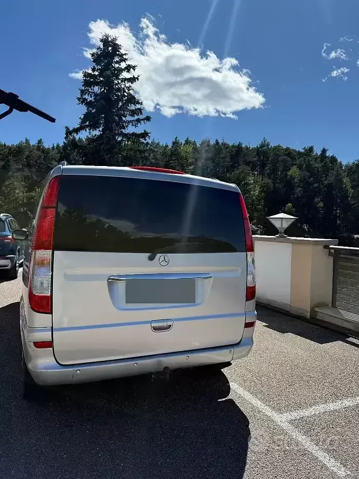 Usata Mercedes Viano 150 CV (110 kW) 2005 Grigio Monovolume
