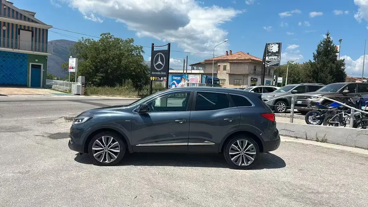 Usata Renault Kadjar Bose Edition 110 CV (80 kW) 2017 Bluazzurro SUV