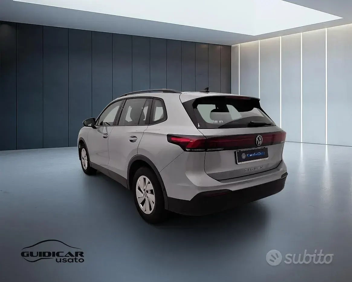 Usata VW Tiguan Life 150 CV (110 kW) 2025 Argento SUV