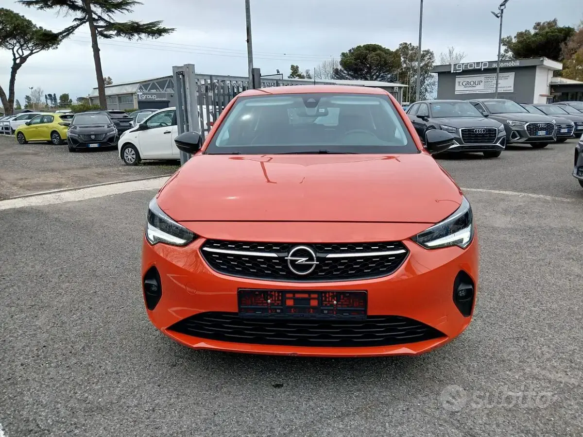 Usata Opel Corsa Edition 75 CV (55 kW) 2020 Arancione Utilitaria