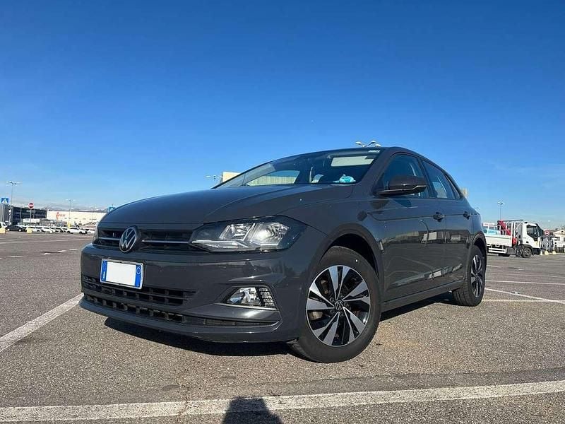 Usata VW Polo Comfortline 90 CV (66 kW) 2020 Grigio Berlina