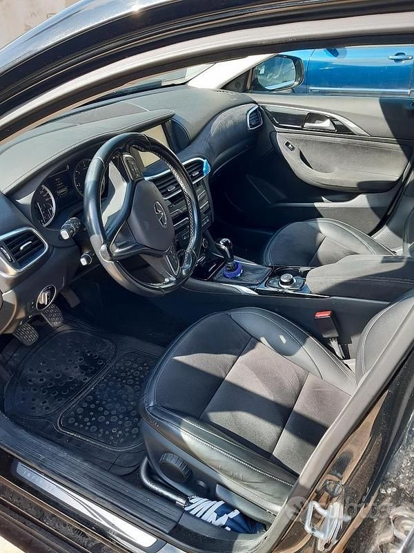 Usata Infiniti Q30 2018 Nero Berlina