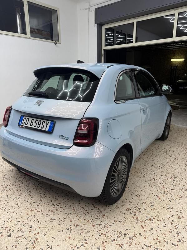 Occasion Fiat 500e La Prima 86 kW (118 ch) 2020 Bleue Berline