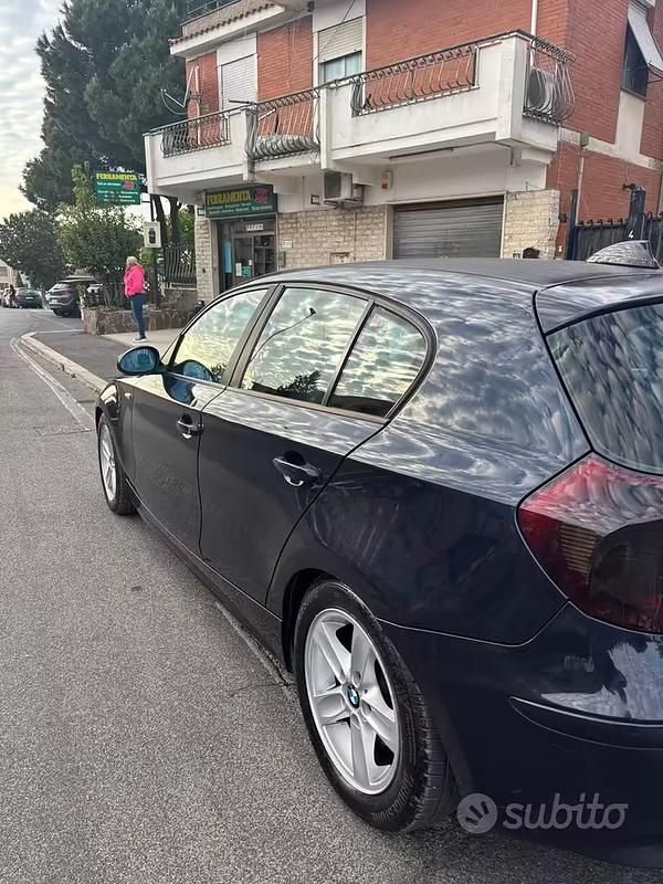 Usata BMW 120 163 CV (119 kW) 2005 Utilitaria