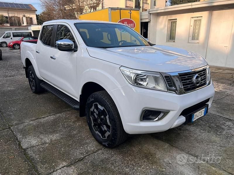 Usata Nissan Navara N-Connecta 163 CV (119 kW) 2022 Bianco Pick-up