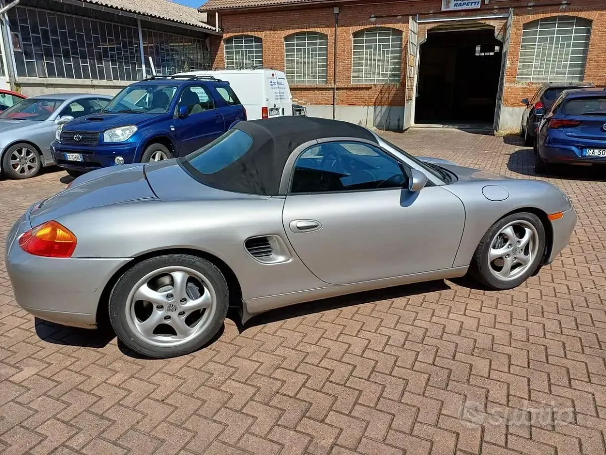 Usata Porsche Boxster 204 CV (150 kW) 1997 Grigio Cabrio