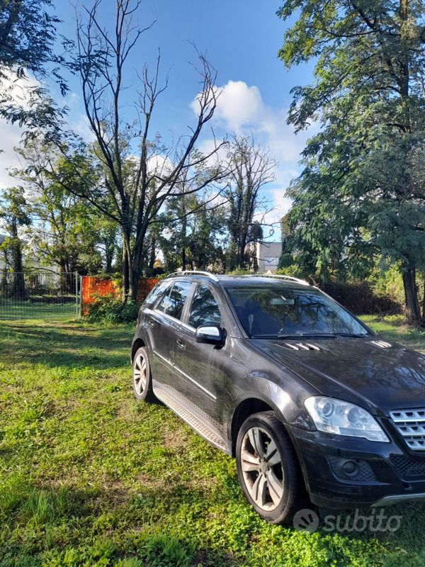 Usata 2009 Mercedes ML300 SUV | 7300 € - Immagine 1/4