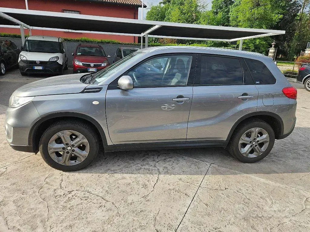 Usata Suzuki Vitara 120 CV (88 kW) 2015 Antracite pastello SUV