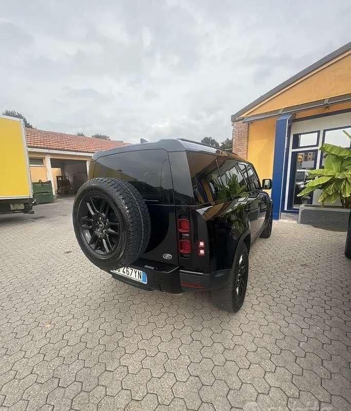 Usado Land Rover Defender Dynamic 200 CV (147 kW) 2022 SUV