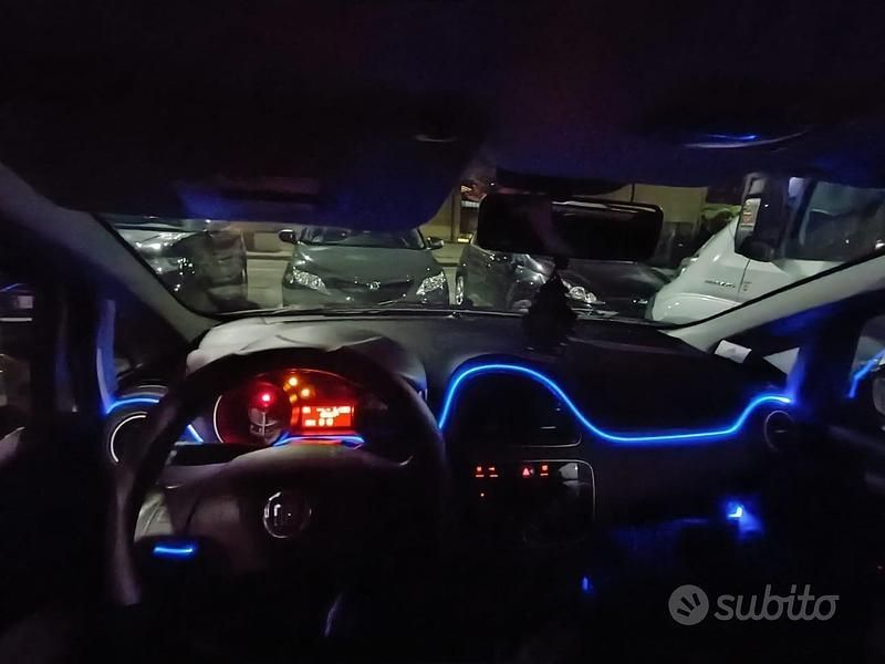 Usata Fiat Grande Punto S 75 CV (55 kW) 2015 Bianco Utilitaria