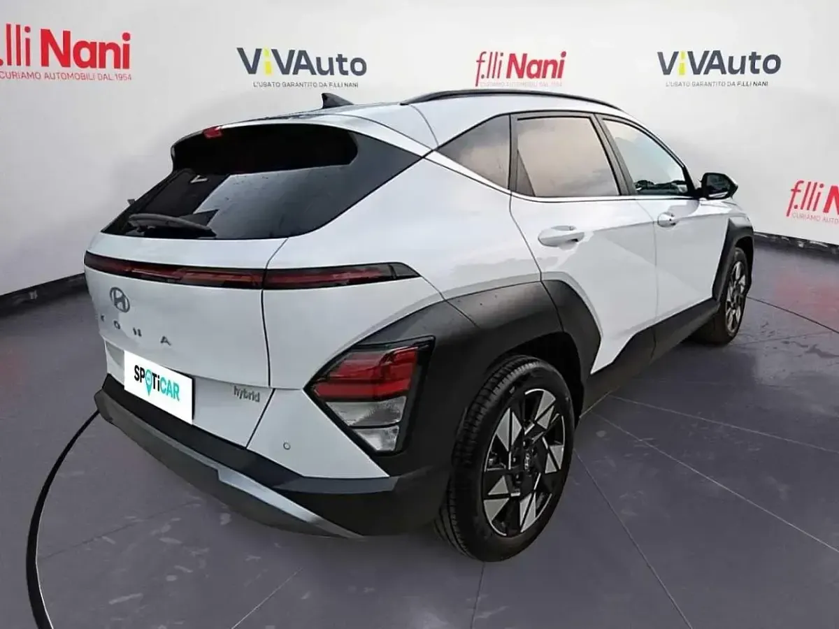 Usata Hyundai Kona 129 CV (94 kW) 2025 Bianco SUV