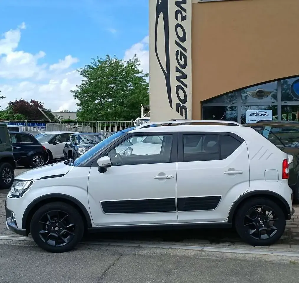Usata Suzuki Ignis 90 CV (66 kW) 2019 Vernice pastello SUV