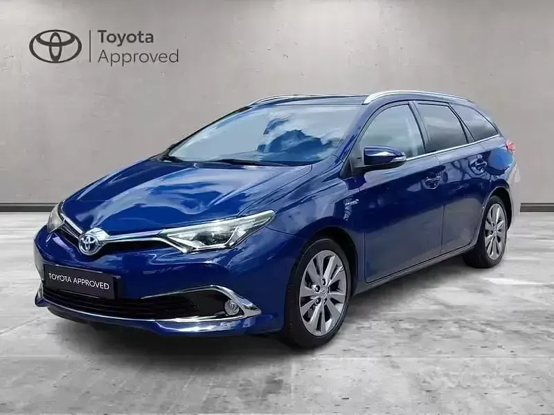 Usata Toyota Auris Hybrid Lounge 2017 Station wagon