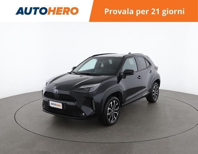 Grigio Usata 2023 Toyota Yaris Cross Trend SUV | 21.899 € (Ottimo prezzo) - Immagine 1/2