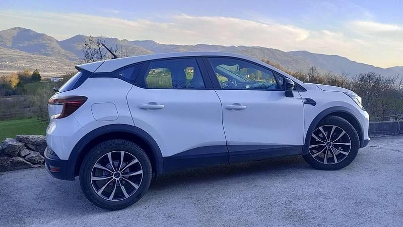 Usata Renault Captur Engineered 92 CV (67 kW) 2023 SUV