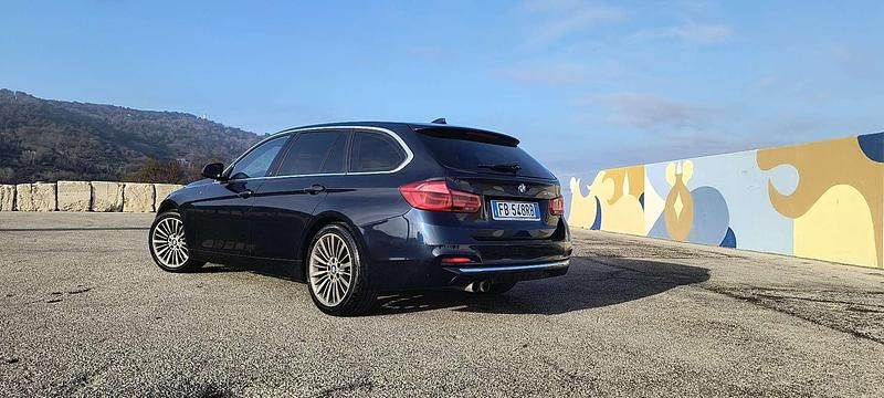 Usata BMW 320 Luxury Line 190 CV (139 kW) 2016 Station wagon