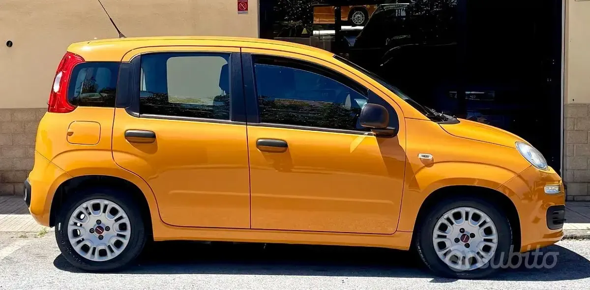 Usata Fiat Panda 70 CV (51 kW) 2021 Arancione Utilitaria