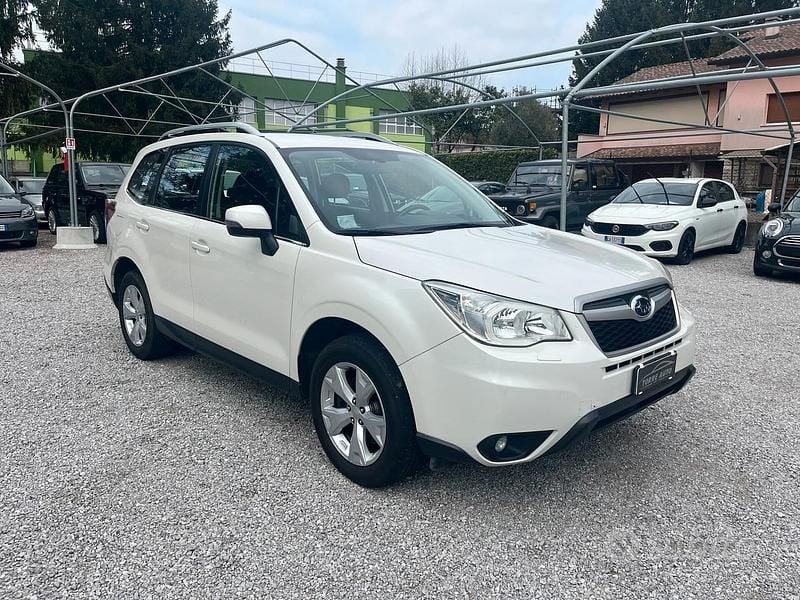 Usata Subaru Forester Trend 147 CV (108 kW) 2014 Bianco SUV