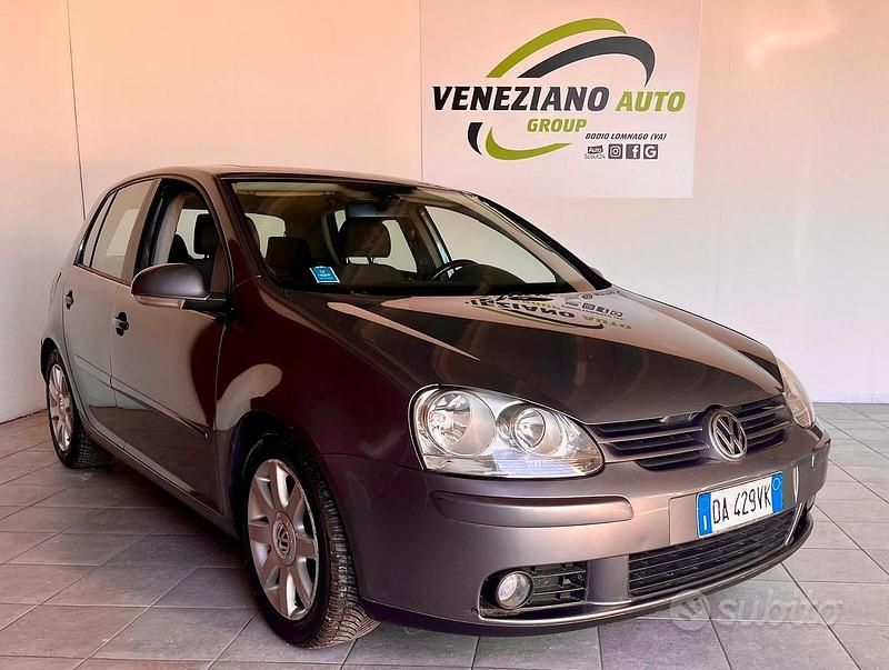 Usata VW Golf V Sportline 140 CV (102 kW) 2006 Grigio Berlina