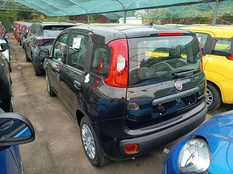 Nuova Fiat Panda 70 CV (51 kW) 2025 Nero Utilitaria