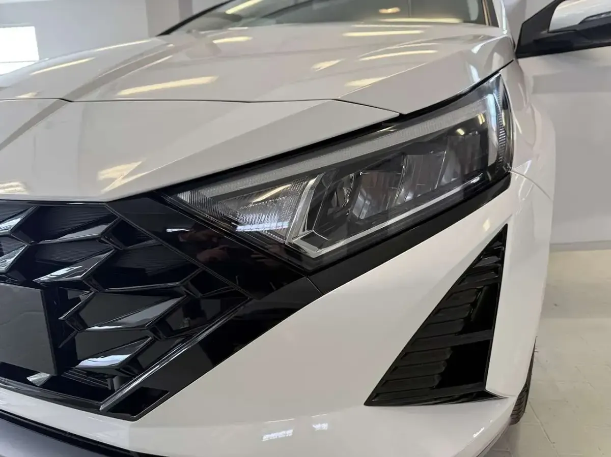 Nuova Hyundai i20 90 CV (66 kW) 2026 Bianco Utilitaria