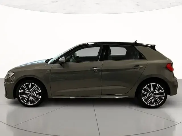 Usata Audi A1 Sportback S-Line 207 CV (152 kW) 2021 Grigio chronos metallizzato ne Utilitaria