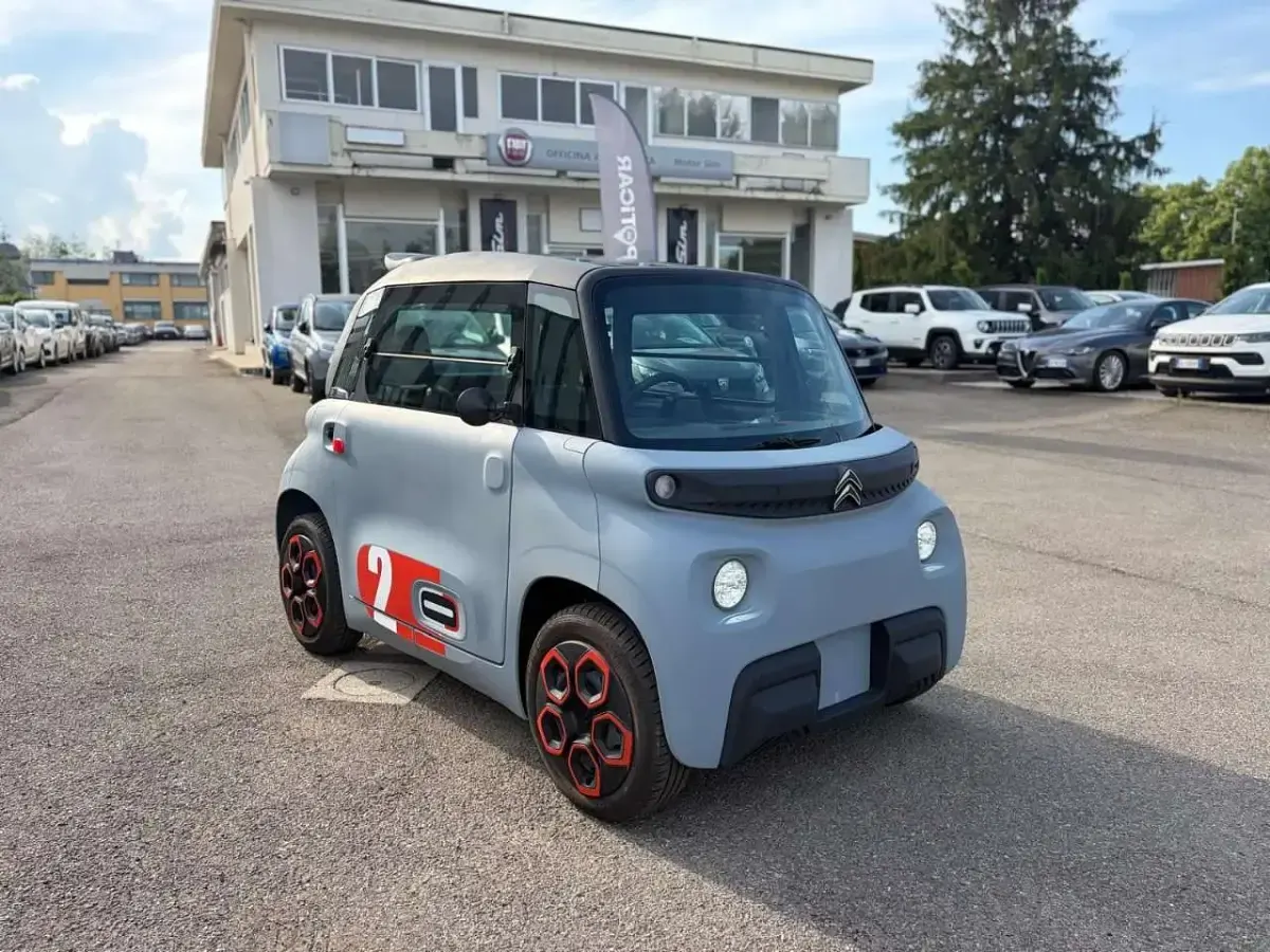 Usata Citroën AMI 2024 Grigio Berlina