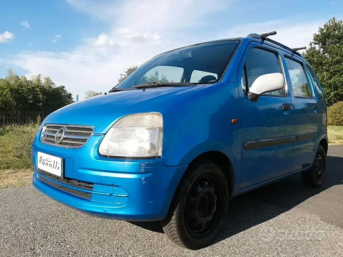 Usata Opel Agila Color Edition 75 CV (55 kW) 2002 Monovolume