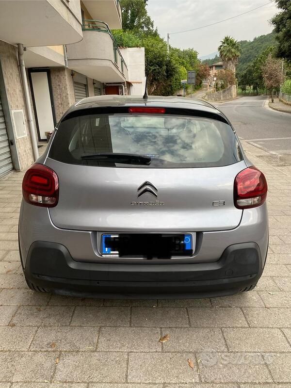 Grigio Usata 2018 Citroën C3 PureTech Due volumi | 12.000 € (Molto cara) - Immagine 1/4
