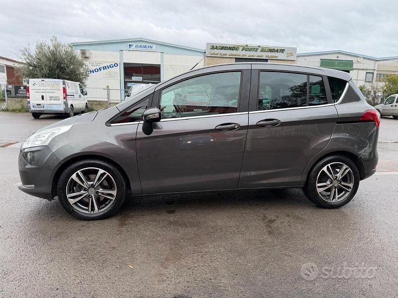 Usata Ford B-MAX Business Edition 75 CV (55 kW) 2017 Grigio Monovolume