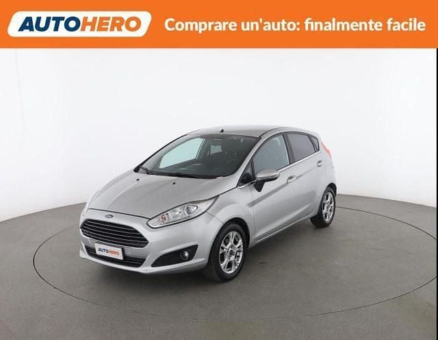 Usata Ford Fiesta Titanium 75 CV (55 kW) 2015 Argento Berlina